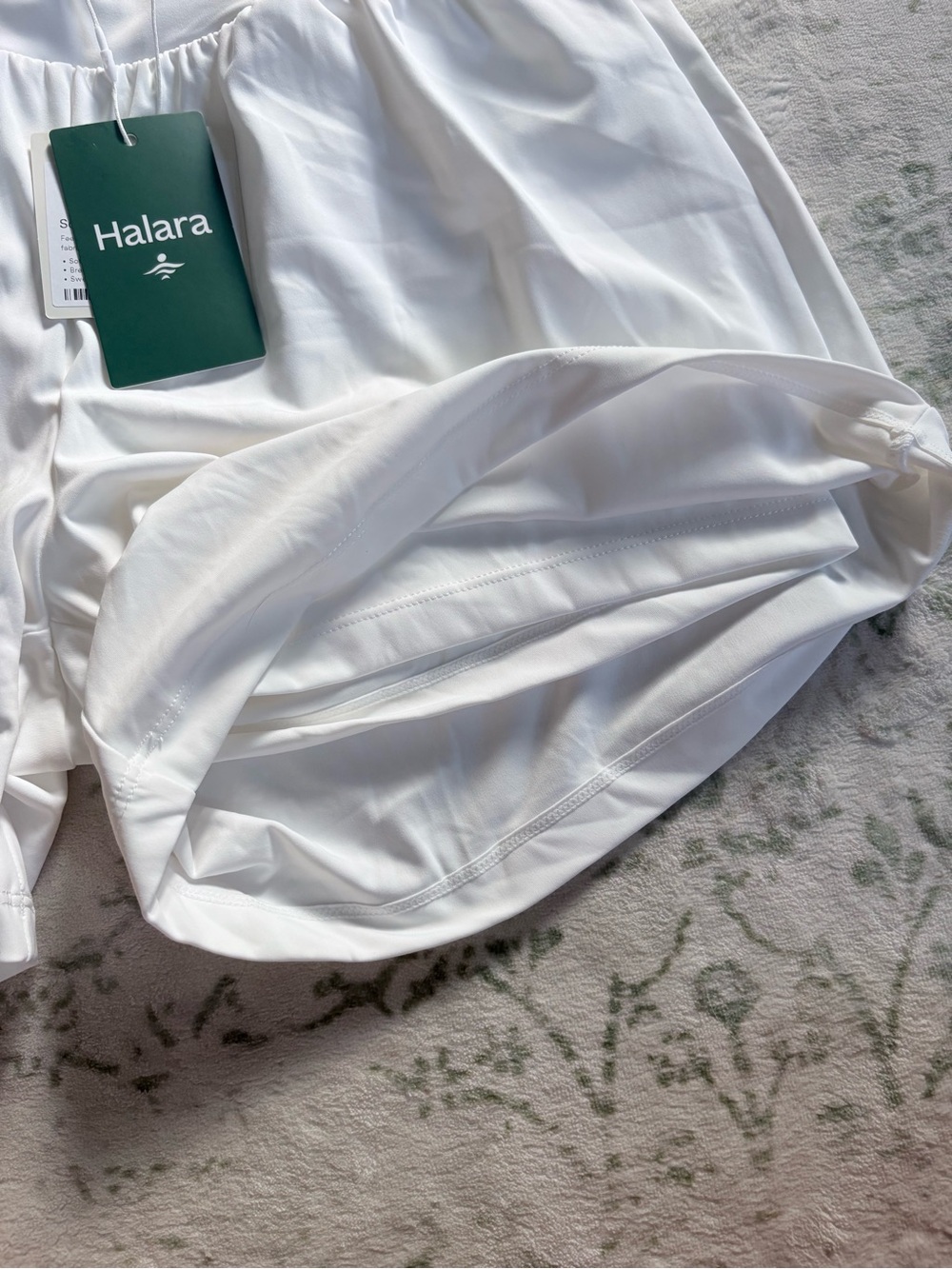 NWT Halara Softleyzero Airy Double Lined Shorts- Medium Long - Picture 4 of 4